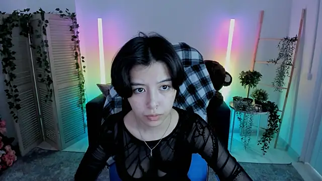 SirenMystiq online show from July 16, 2026, 10:23 am