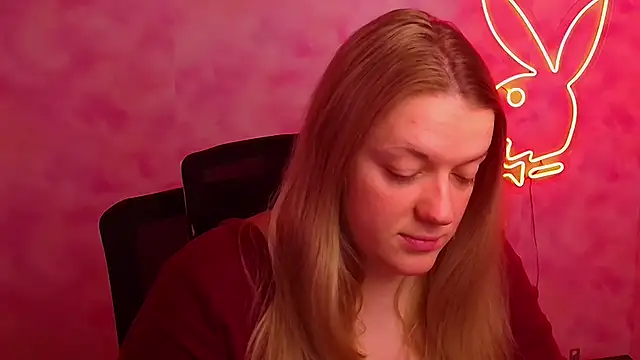 Samantha Gloww online show from December 16, 2025, 6:50 am