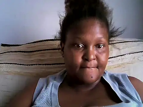 Snapshot of sweetmilkylady chatting on April 6, 2026, 1:12 pm sweetmilkylady online show from April 6, 2026, 1:12 pm