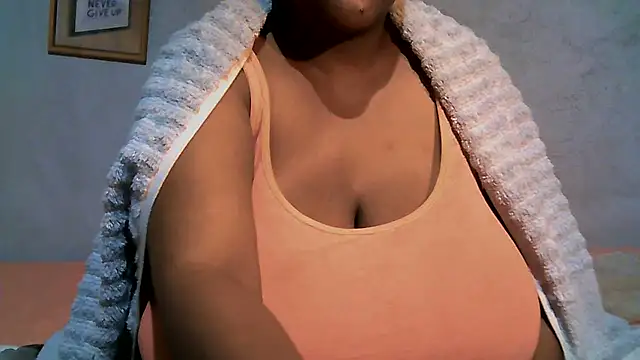 sweetmilkylady online show from July 7, 2026, 3:42 am