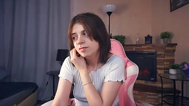 IleanaPishko online show from January 9, 2026, 7:59 am