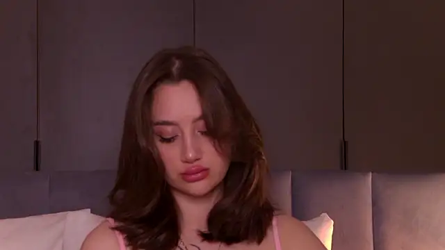 Snapshot of IsKiku chatting on February 27, 2026, 6:19 pm IsKiku online show from February 27, 2026, 6:19 pm