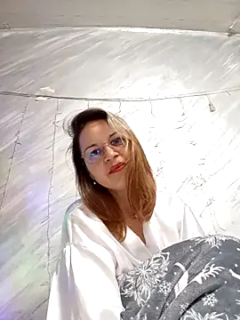 Snapshot of NikkyNatural chatting on December 18, 2025, 10:19 am NikkyNatural online show from December 18, 2025, 10:19 am