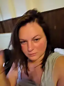 andelija online show from December 17, 2025, 1:27 pm