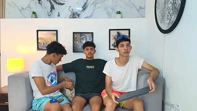 SWEET RABBIT1 online show from December 14, 2025, 6:24 pm