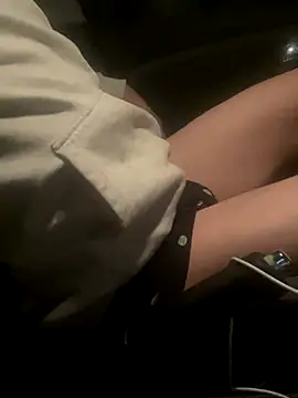 CHARLYfeet online show from December 19, 2025, 11:40 pm