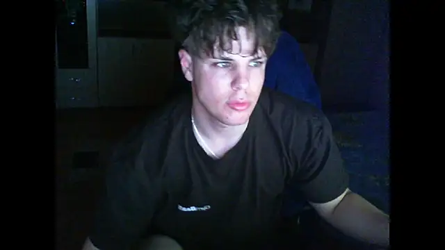 GymGuy0505 online show from January 18, 2026, 11:19 pm