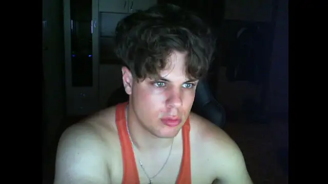GymGuy0505 online show from June 3, 2026, 9:41 pm