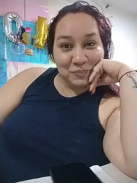 Snapshot of sharon_G chatting on June 25, 2026, 5:12 am sharon G online show from June 25, 2026, 5:12 am