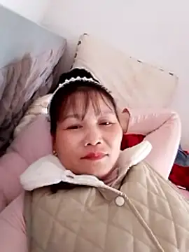 Snapshot of Cako-naka chatting on February 5, 2026, 5:47 am Cako-naka online show from February 5, 2026, 5:47 am