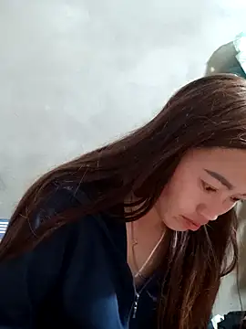 little-effy online show from March 1, 2026, 12:49 pm