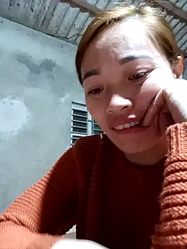 Snapshot of little-effy chatting on December 17, 2025, 12:32 pm little-effy online show from December 17, 2025, 12:32 pm