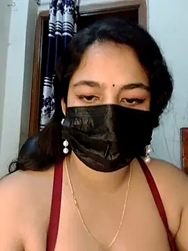 nosrat014 online show from July 21, 2026, 7:37 pm