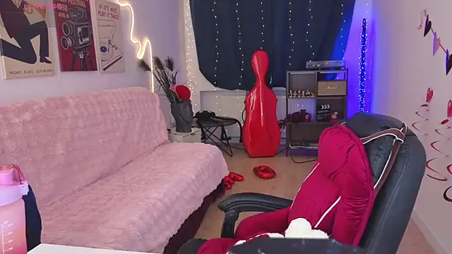 AlexsaStoyns online show from February 18, 2026, 2:24 pm