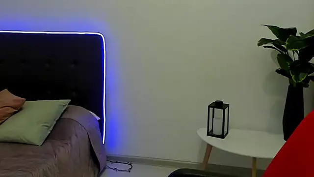 Snapshot of Jessy_lil chatting on February 17, 2026, 10:56 am Jessy lil online show from February 17, 2026, 10:56 am