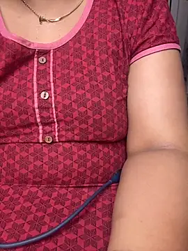 Snapshot of butterflyslay chatting on February 19, 2026, 1:24 am butterflyslay online show from February 19, 2026, 1:24 am