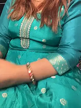 Snapshot of butterflyslay chatting on February 7, 2026, 2:36 pm butterflyslay online show from February 7, 2026, 2:36 pm