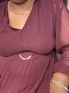 Snapshot of butterflyslay chatting on February 16, 2026, 2:05 pm butterflyslay online show from February 16, 2026, 2:05 pm