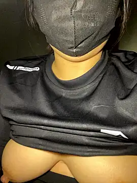  3girl  online show from January 7, 2026, 3:28 pm