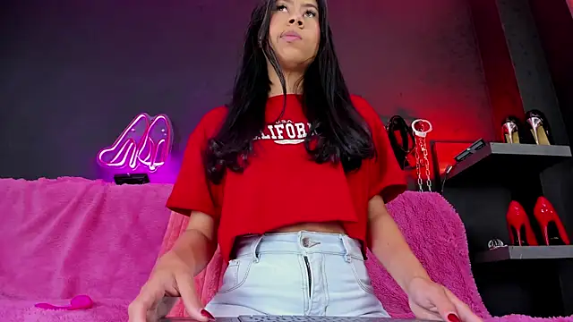 Snapshot of AquaRivers chatting on December 22, 2025, 10:59 am AquaRivers online show from December 22, 2025, 10:59 am