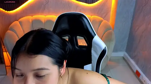 Sofi Adams Tx online show from January 13, 2026, 8:13 pm