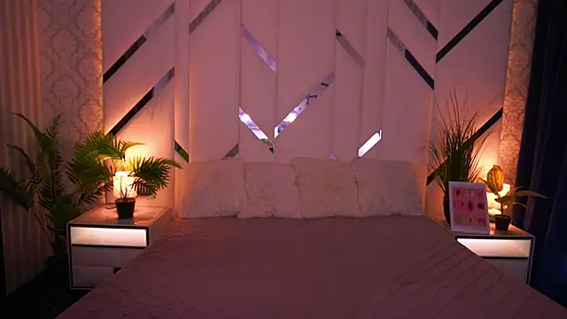 MollyyMayy online show from January 12, 2026, 9:16 am