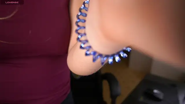 MollyyMayy online show from February 12, 2026, 4:18 pm