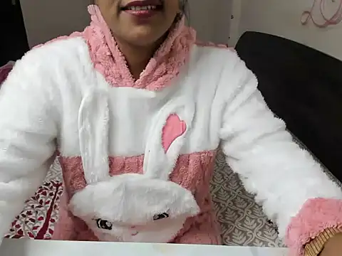 Snapshot of Its-rousee chatting on December 20, 2025, 5:05 pm Its-rousee online show from December 20, 2025, 5:05 pm