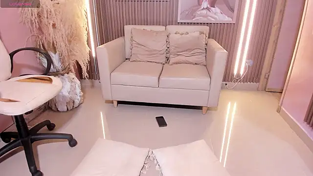 Sensual shannell online show from March 14, 2026, 3:01 am