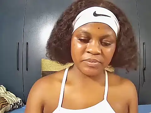 MilkyBoobs7 online show from December 22, 2025, 8:09 pm