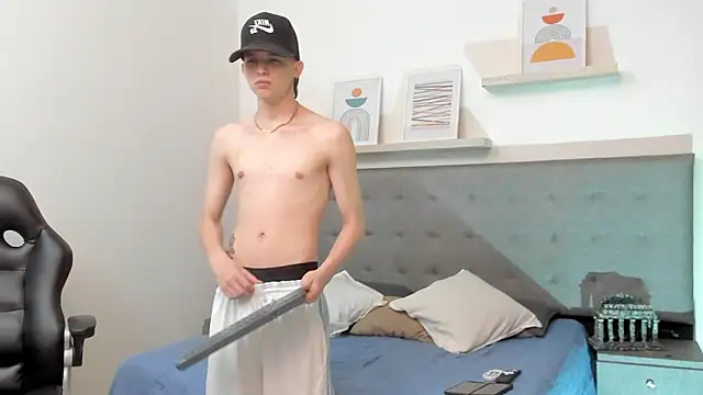 sebastamayo  online show from February 13, 2026, 6:13 am