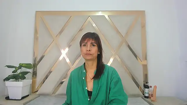 Selenaasm online show from February 16, 2026, 9:02 pm