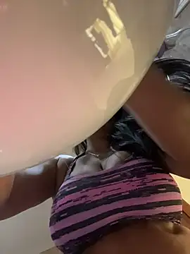 Lena-Williamss online show from July 19, 2026, 8:49 pm