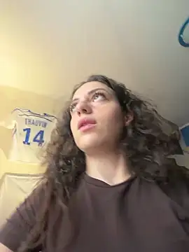 Snapshot of CoquineCharmeuse chatting on March 18, 2026, 1:46 pm CoquineCharmeuse online show from March 18, 2026, 1:46 pm