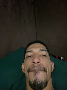 Snapshot of rocchw chatting on March 15, 2026, 11:23 pm rocchw online show from March 15, 2026, 11:23 pm