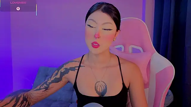 sharonbone online show from June 1, 2026, 2:12 am