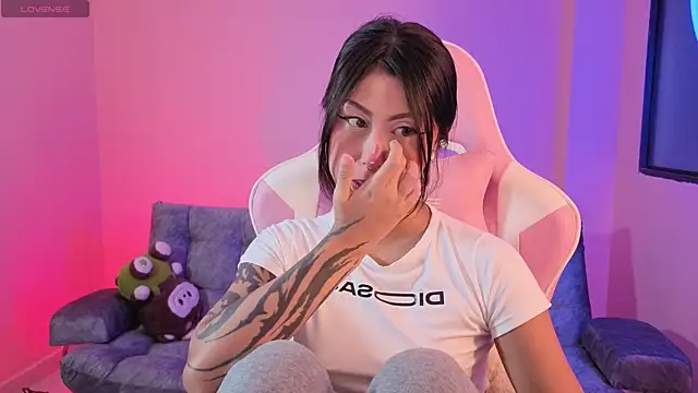 sharonbone online show from December 23, 2025, 5:29 am