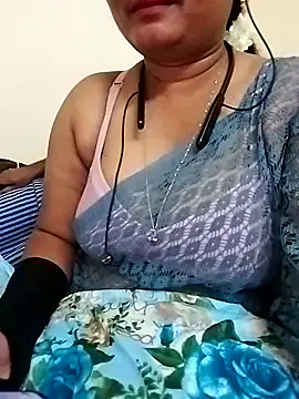 Snapshot of Palkova12 chatting on February 20, 2026, 6:32 pm Palkova12 online show from February 20, 2026, 6:32 pm