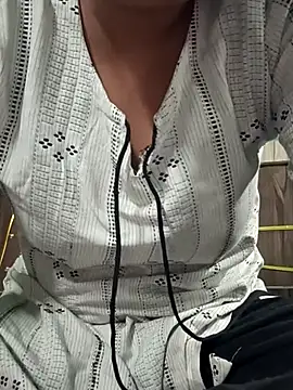 teena-11 online show from April 8, 2026, 9:00 am