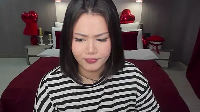 Brunette Charm online show from February 25, 2026, 10:59 am