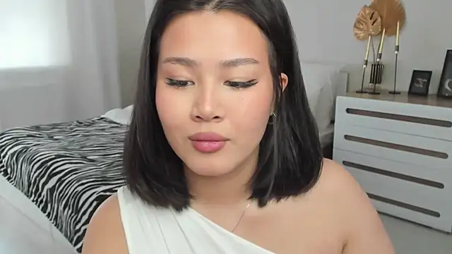 Brunette Charm online show from March 24, 2026, 11:21 am