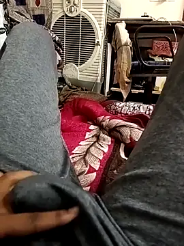 loki-king-143 online show from March 26, 2026, 6:33 am