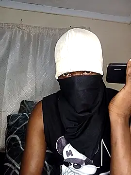 blackstallionXXXX online show from January 7, 2026, 6:13 pm