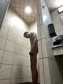 Snapshot of Pleasure_Overlord chatting on February 14, 2026, 12:22 am Pleasure Overlord online show from February 14, 2026, 12:22 am