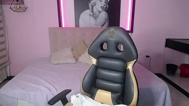 Snapshot of Kendall_fox_x chatting on January 10, 2026, 2:29 am Kendall fox x online show from January 10, 2026, 2:29 am