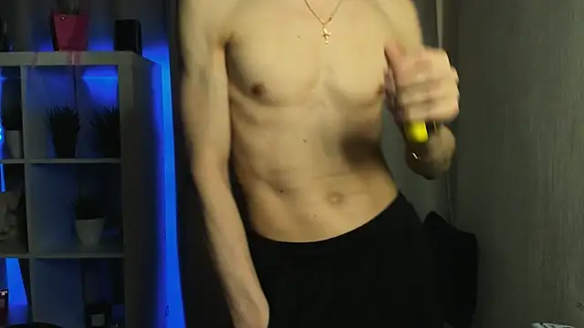 Snapshot of tommy_cabrio chatting on December 15, 2025, 3:51 pm tommy cabrio online show from December 15, 2025, 3:51 pm