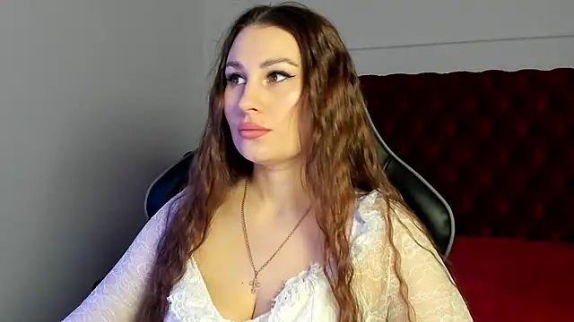 NoraFoxes online show from February 10, 2026, 5:17 am