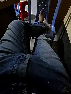 SHARIF12123 online show from February 19, 2026, 6:05 pm