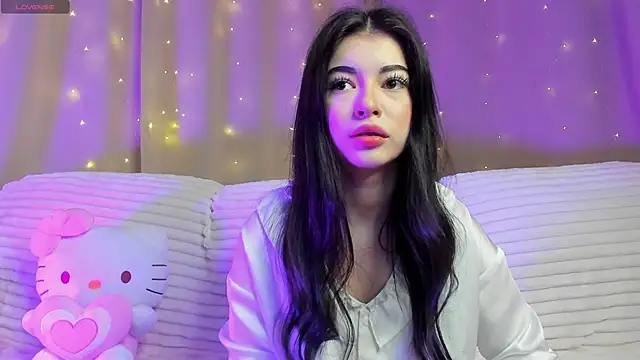 Snapshot of LisaColee chatting on June 17, 2026, 8:30 pm LisaColee online show from June 17, 2026, 8:30 pm
