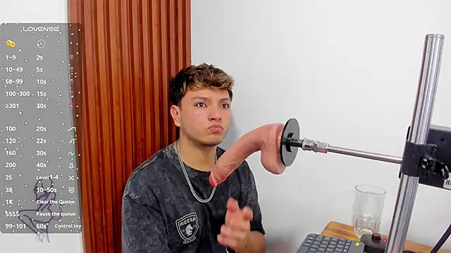 Snapshot of thiago_duval chatting on January 12, 2026, 7:31 pm thiago duval online show from January 12, 2026, 7:31 pm